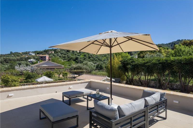 3 bedroom villa with pool in Kassiopi, Corfu, sleeps 7