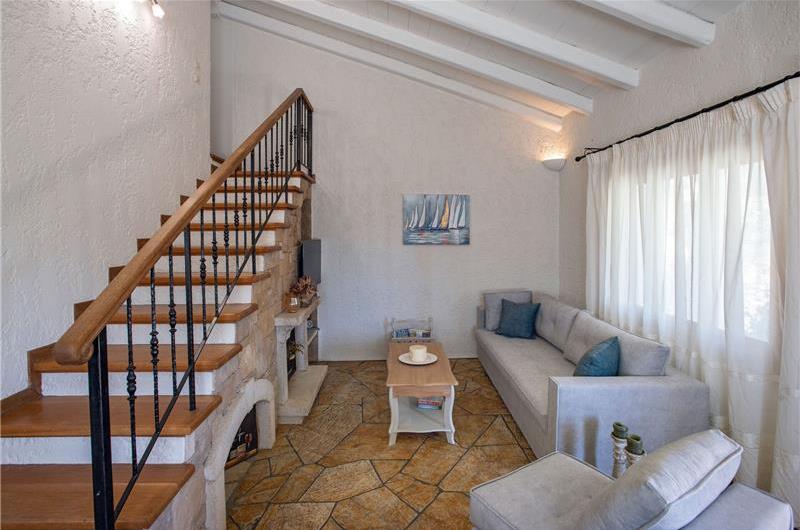 3 bedroom villa with pool in Kassiopi, Corfu, sleeps 7