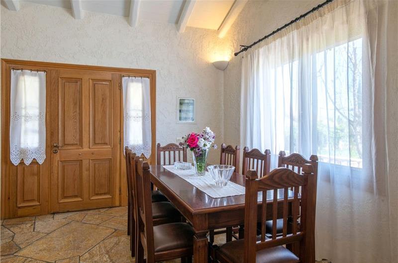 3 bedroom villa with pool in Kassiopi, Corfu, sleeps 7