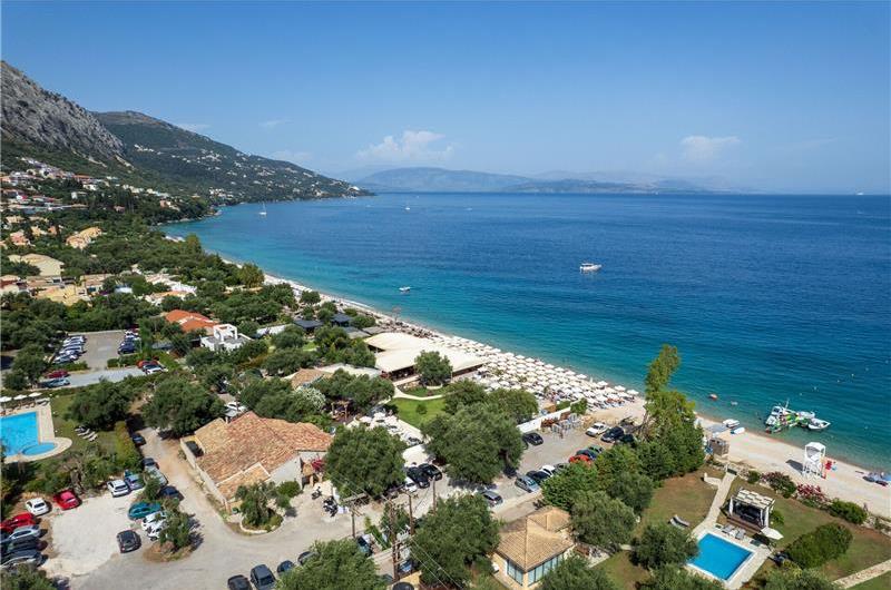 3 bedroom villa with pool and sea views in Barbati, Corfu, sleeps 8