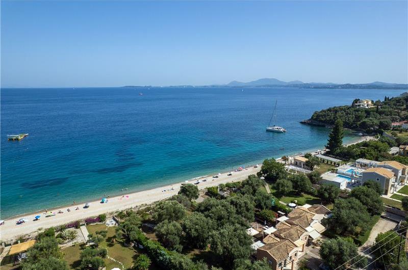 3 bedroom villa with pool and sea views in Barbati, Corfu, sleeps 8