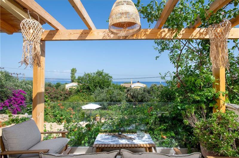 3 bedroom villa with pool and sea views in Barbati, Corfu, sleeps 8