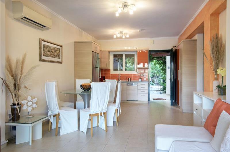 3 bedroom villa with pool and sea views in Barbati, Corfu, sleeps 8
