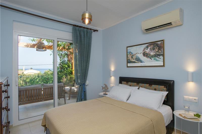 3 bedroom villa with pool and sea views in Barbati, Corfu, sleeps 8