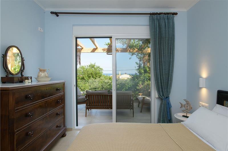 3 bedroom villa with pool and sea views in Barbati, Corfu, sleeps 8
