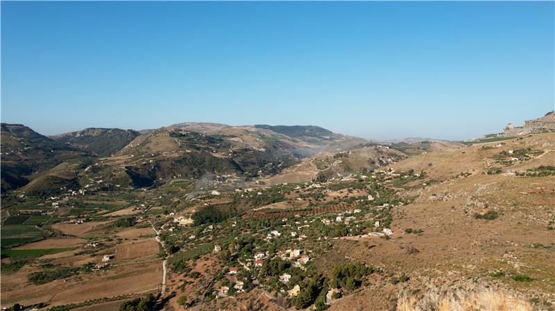 3 bedroom villa with pool near Castellamarre del Golfo, sleeps 5