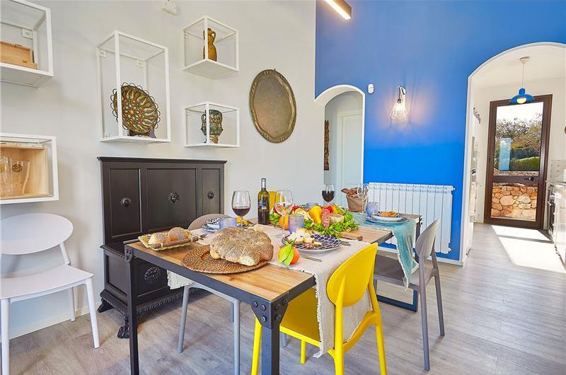 2 bedroom villa with infinity pool near Scopollo, sleeps 4