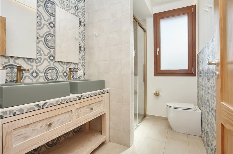 3 bedroom villa with pool near Scopollo, sleeps 6