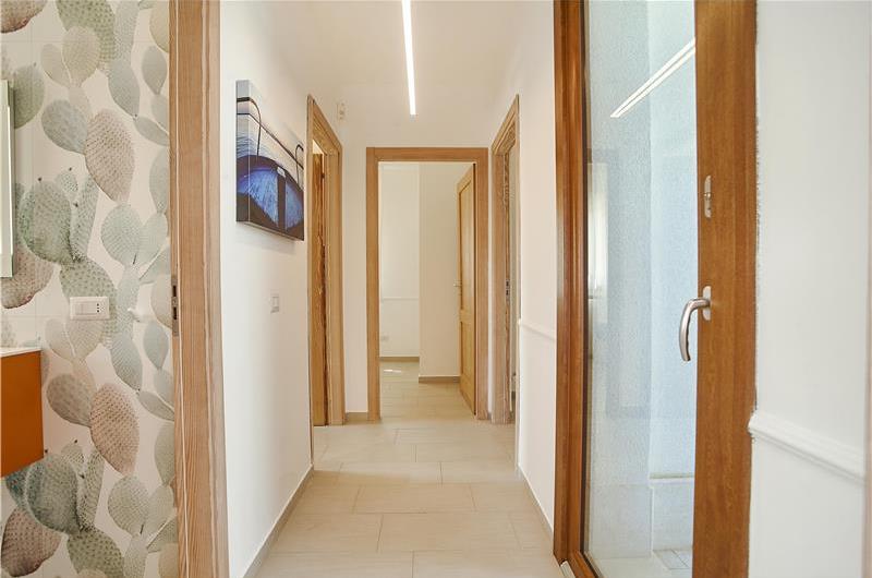 3 bedroom villa with pool near Scopollo, sleeps 6