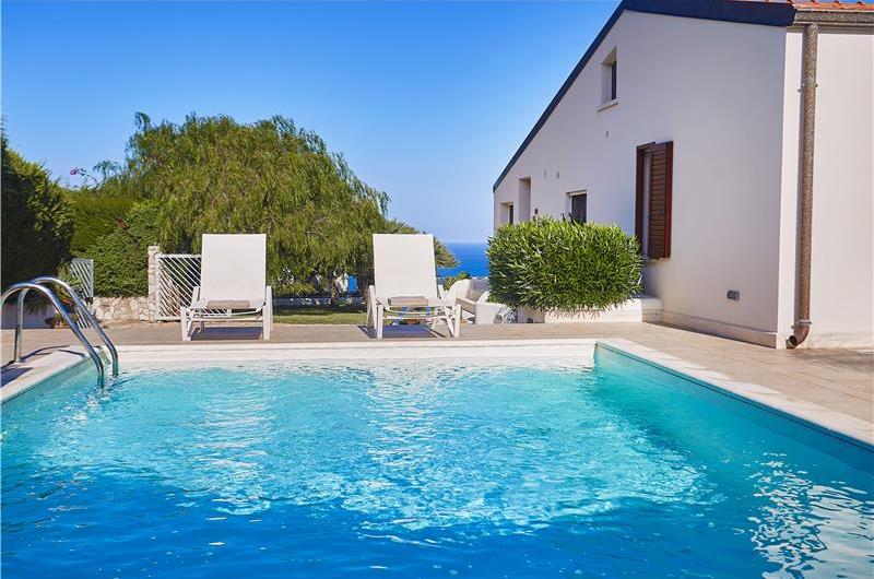 3 bedroom villa with pool and sea views near Scopello, sleeps 6