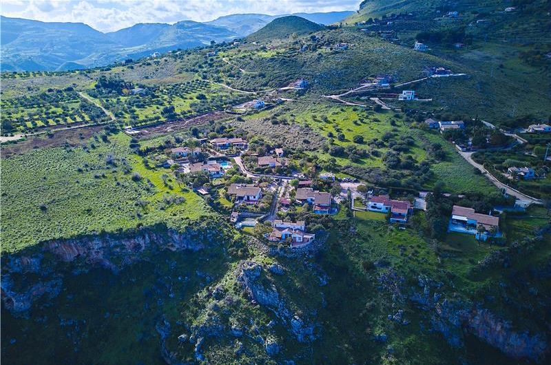 3 bedroom villa with pool and sea views near Scopello, sleeps 6