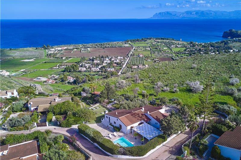 3 bedroom villa with pool and sea views near Scopello, sleeps 6