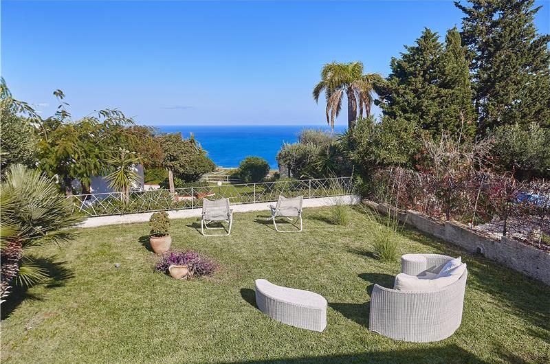 3 bedroom villa with pool and sea views near Scopello, sleeps 6