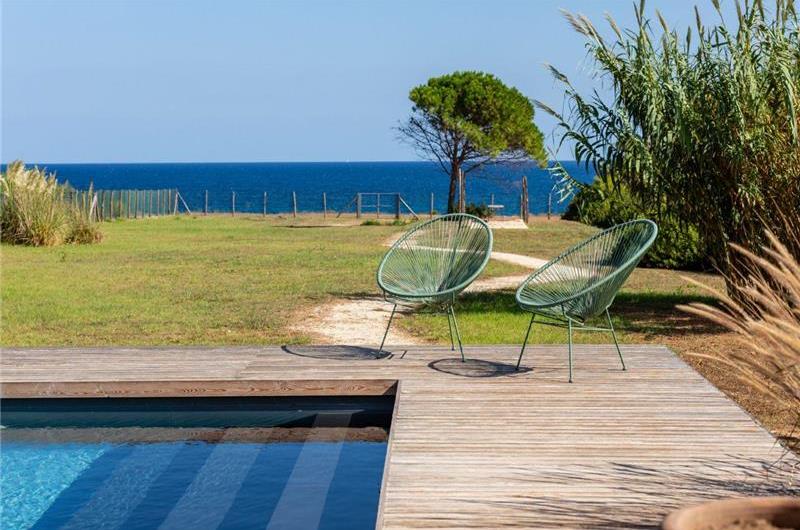 6 bedroom villa with pool and sea views near Noto, Sicily, sleeps 12
