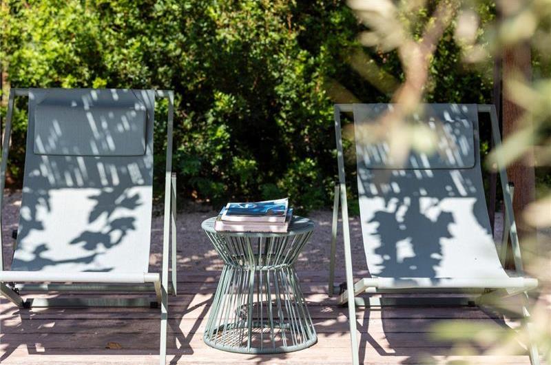 6 bedroom villa with pool and sea views near Noto, Sicily, sleeps 12