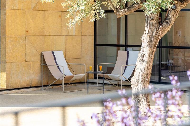 4 bedroom villa with pool near Noto, sleeps 8