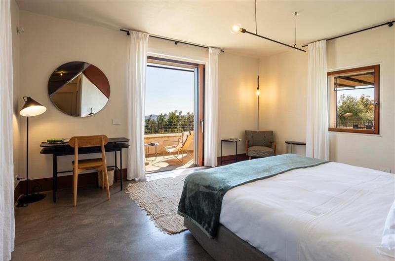 4 bedroom villa with pool near Noto, sleeps 8