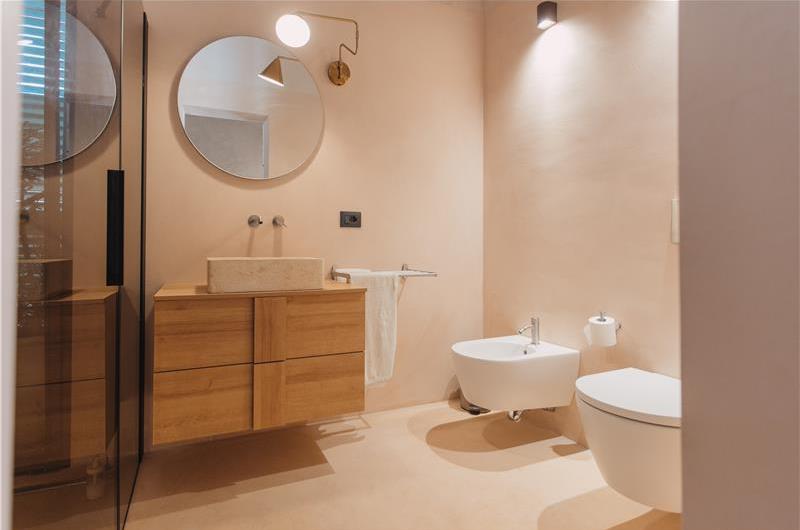 3 bedroom villa with heated pool in Noto, sleeps 6
