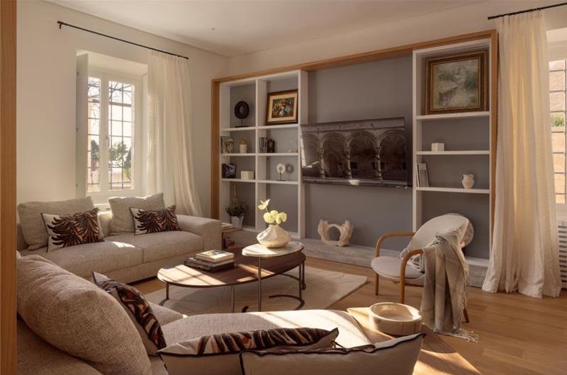 Luxury 7 Bedroom Villa with Heated Pool, Gym, Sauna, Jacuzzi and Sea Views in Dubrovnik, Sleeps 12-14